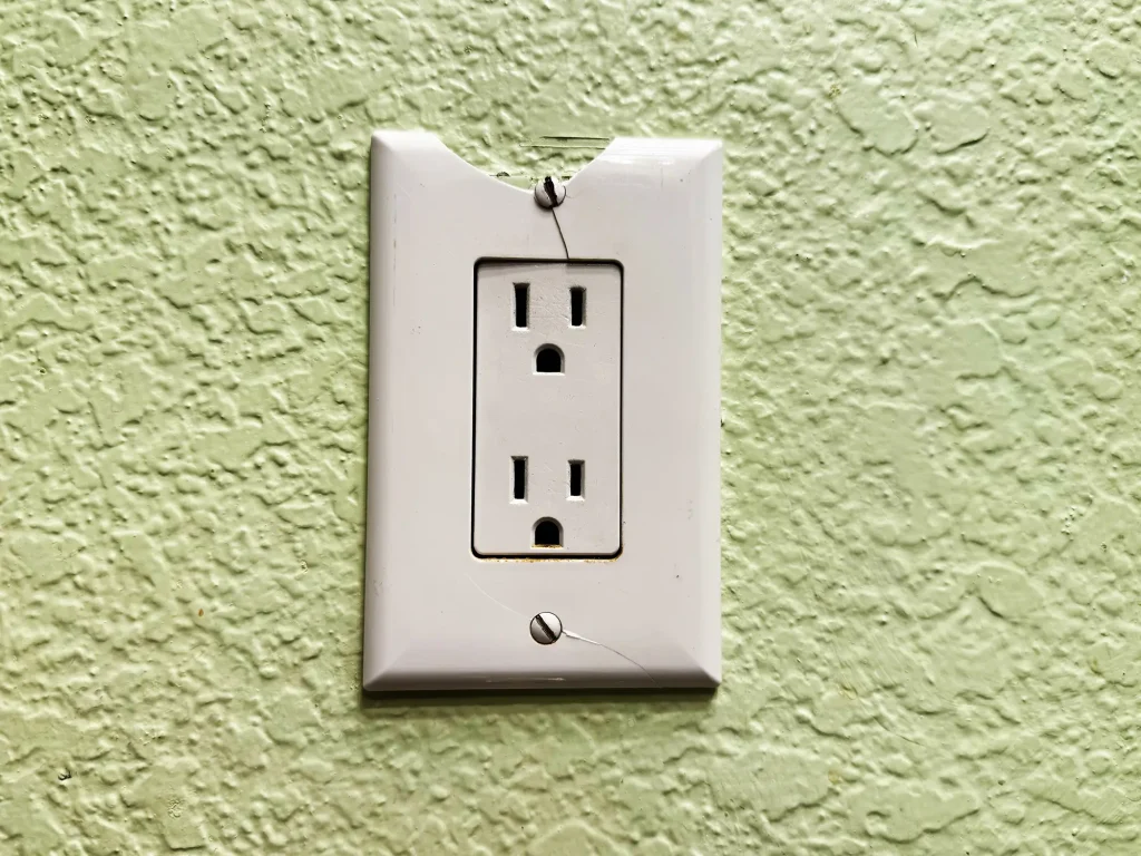 Outlet Replacement in Naperville